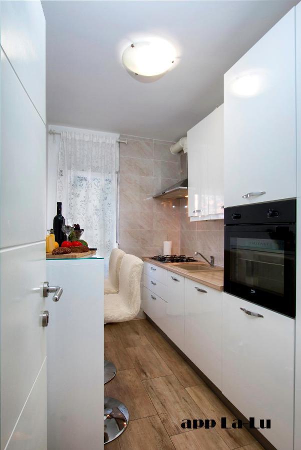 Pula Centar A1 Lalu - Free Garage Apartamento Exterior foto